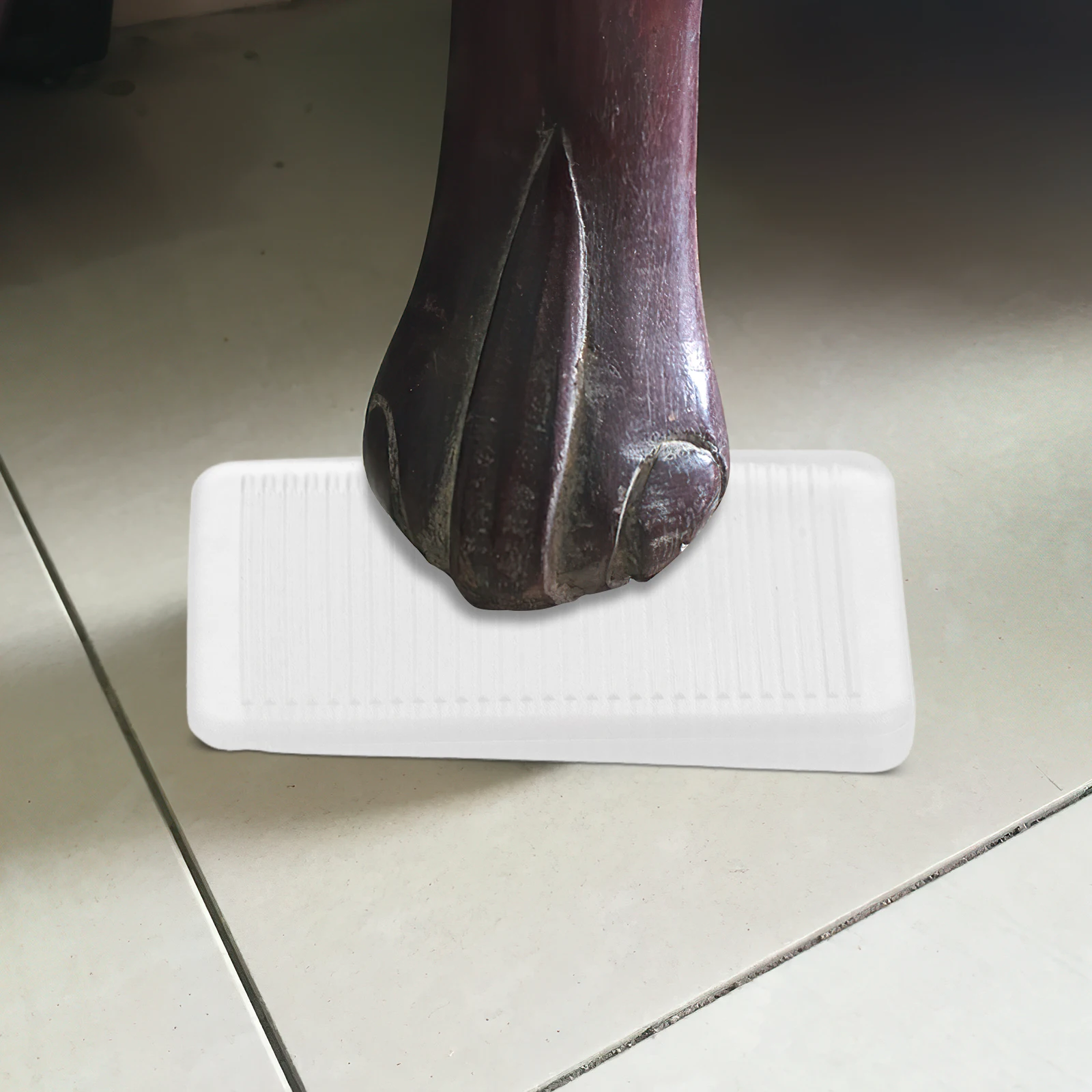 

4 прозрачных клинья для выравнивания мебели, прозрачные прокладки для стабилизации стола, шкафа, двери и предотвращения колебаний