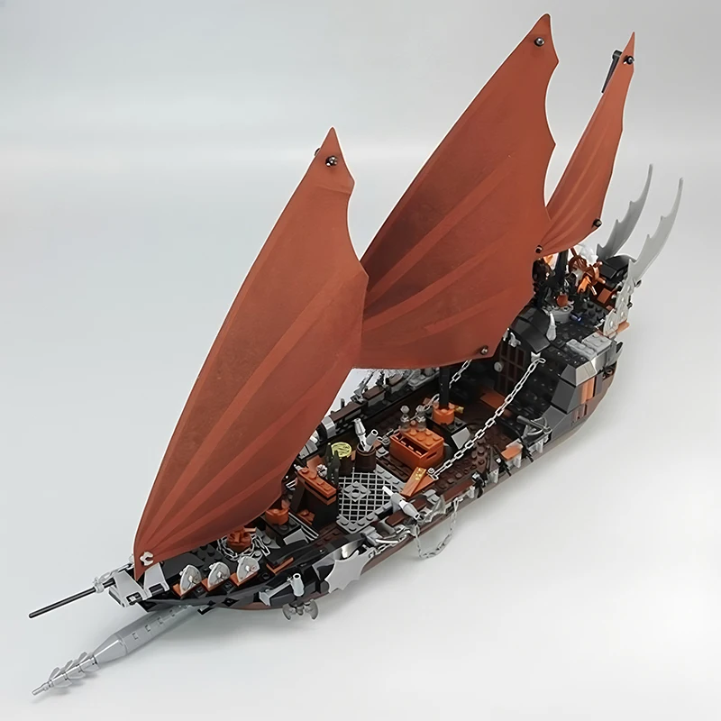 756PCS Creativo L'anello del Signore Nave Pirata Ambush Building Blocks Con 9 Figure Mattoni da Costruzione Giocattoli Regalo Per Bambini Adulti