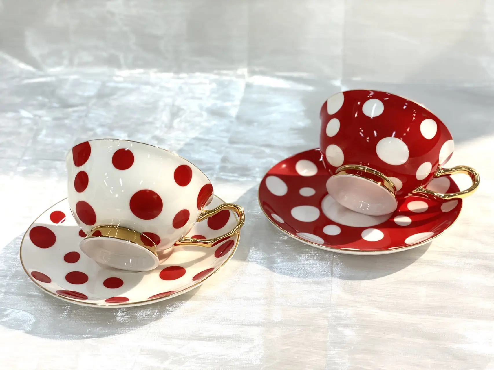 Red and White Polka Dot Ceramic Mug, Combined Appearance Level, Modern Chinese and Western