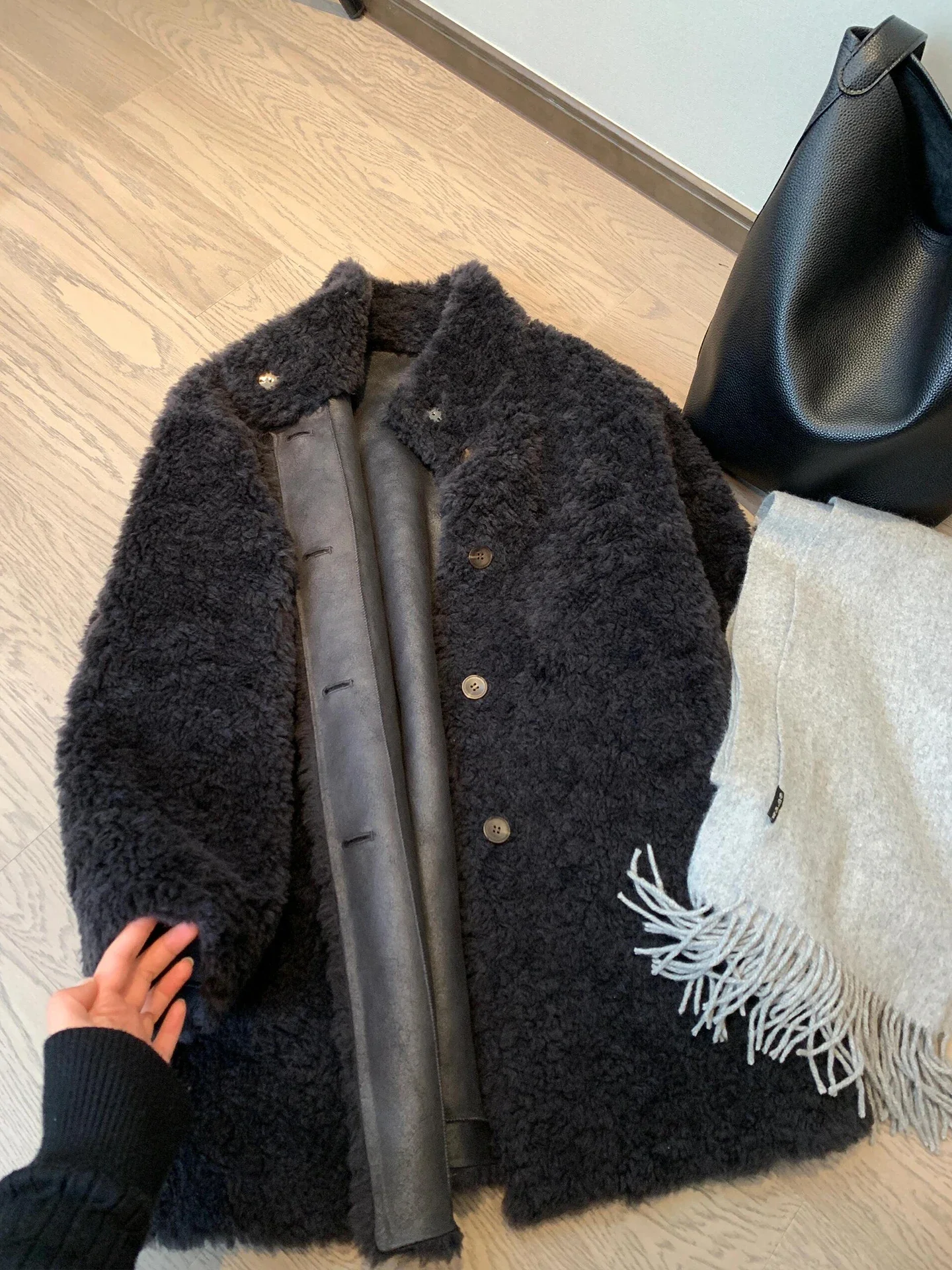 Winter Women's Lamb Wool Coat Fashion Solid Color Single Breasted Thickened Cotton Jacket Mid-length Loose Plush Overcoat