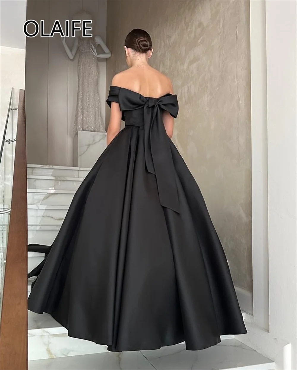 Customized Princess Women's Off-Shoulder Satin Pleated Evening Party Dress Backelss Court A-line Prom Bridesmaid Gown with Bow