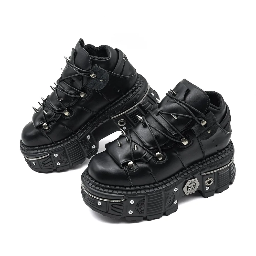 Gothic Dark Sponge Cake Thick Soled Shoes Punk Metal High Rise Leather Shoes Rivet Women's Boots Dark Single Shoes 2024