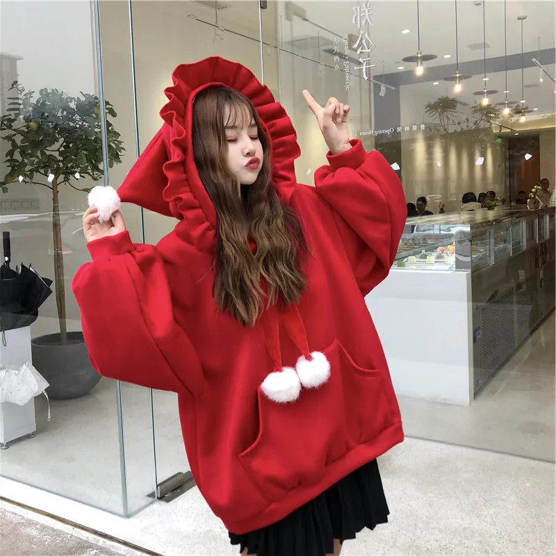 

Christmas Hooded Plush Sweatshirt 2023 New Autumn/Winter Women's Red Ruffled Hat Cute Plush Ball Lace Up Loose New Year Top Tide