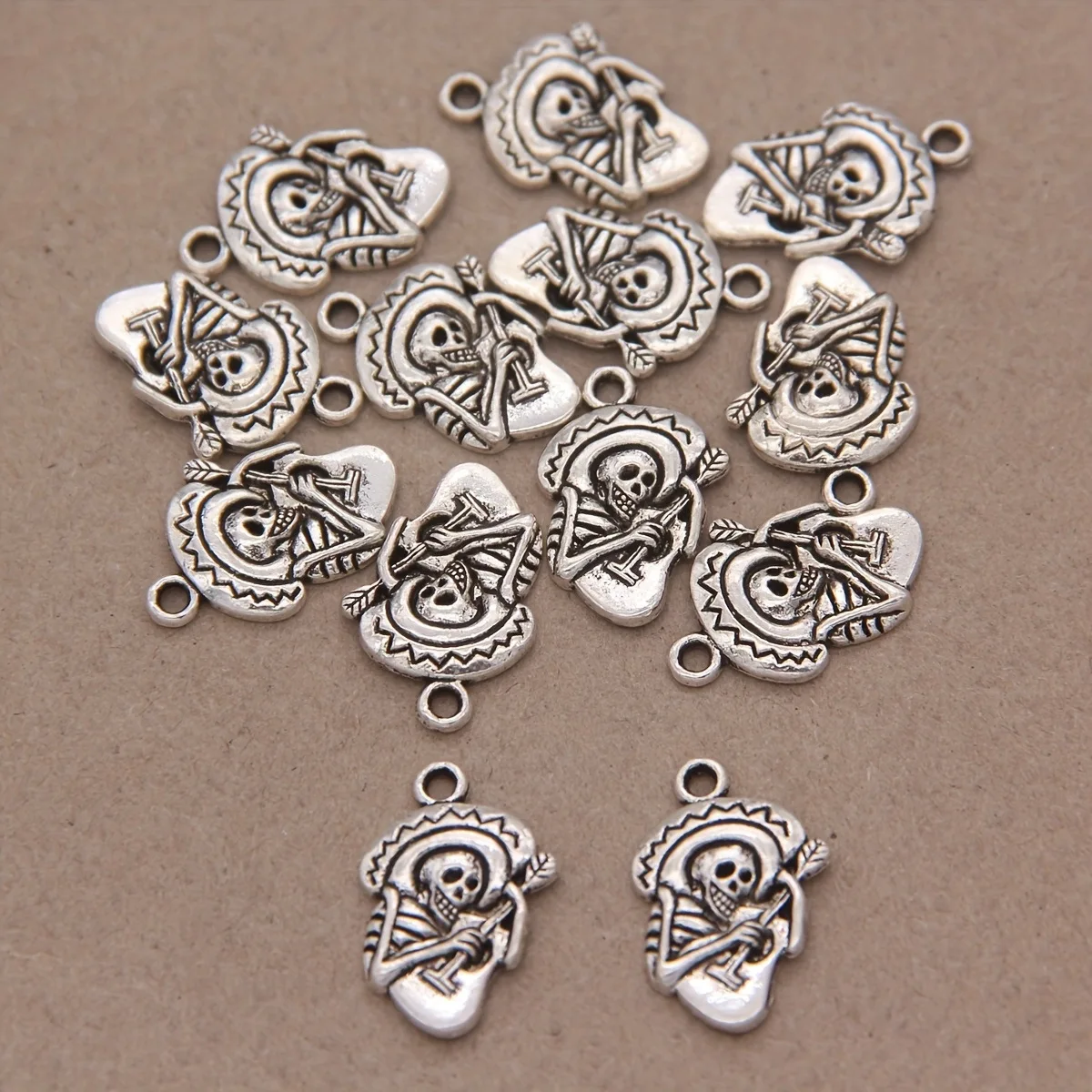 

Silver Skull Guitar DIY Accessories Pendant Charm Necklace Bracelet Pendant
