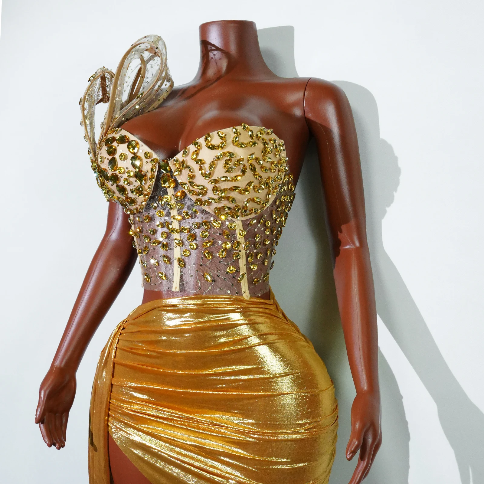 Sexy Strapless Rhinestone Gold Two Piece Set Design Skirt Stage Nightclub Party Celebrate Birthday Prom Show Outfit Wholesale