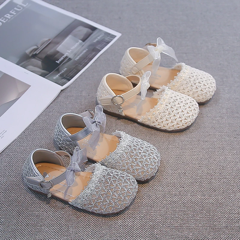 

Girls Sandals Princess Style Sweet Bows Kids Flat Shoes Korean Style Versatile 2026 Summer New Children Casual Shoes Non-slip