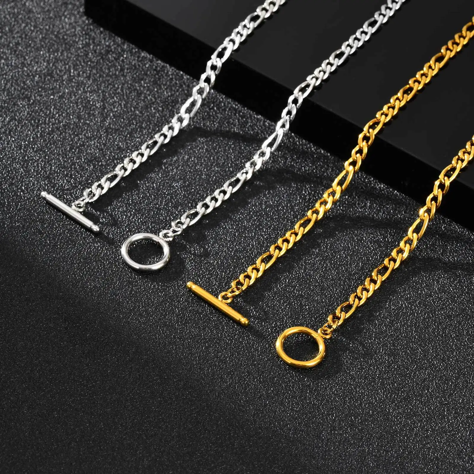 

Classic Figaro Chain Toggle Necklace for Men Women,50cm Stainless Steel Chain Link Collar,Classic Simple Chain Gift