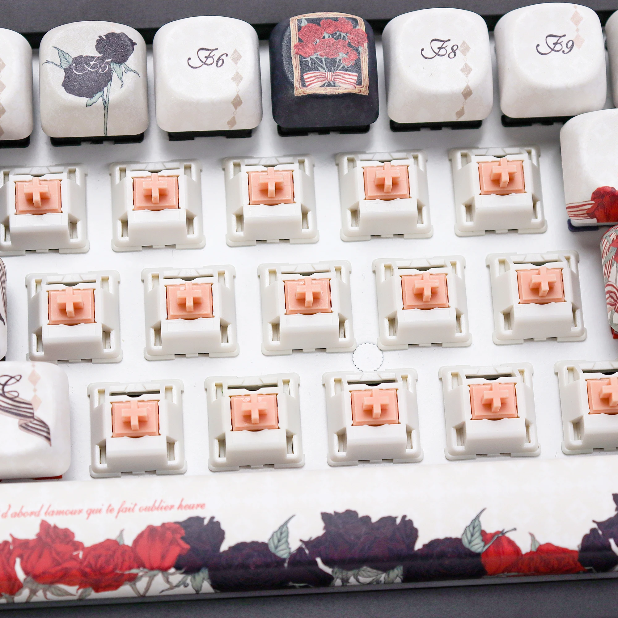 KBDiy Taktiler Schalter Holy Panda 5-PIN 55gf 62gf 67gf Vorgeschmierte POM Cremige Schalter für Benutzerdefinierte DIY 60% Gamer Mechanische Tastatur – Detail 18