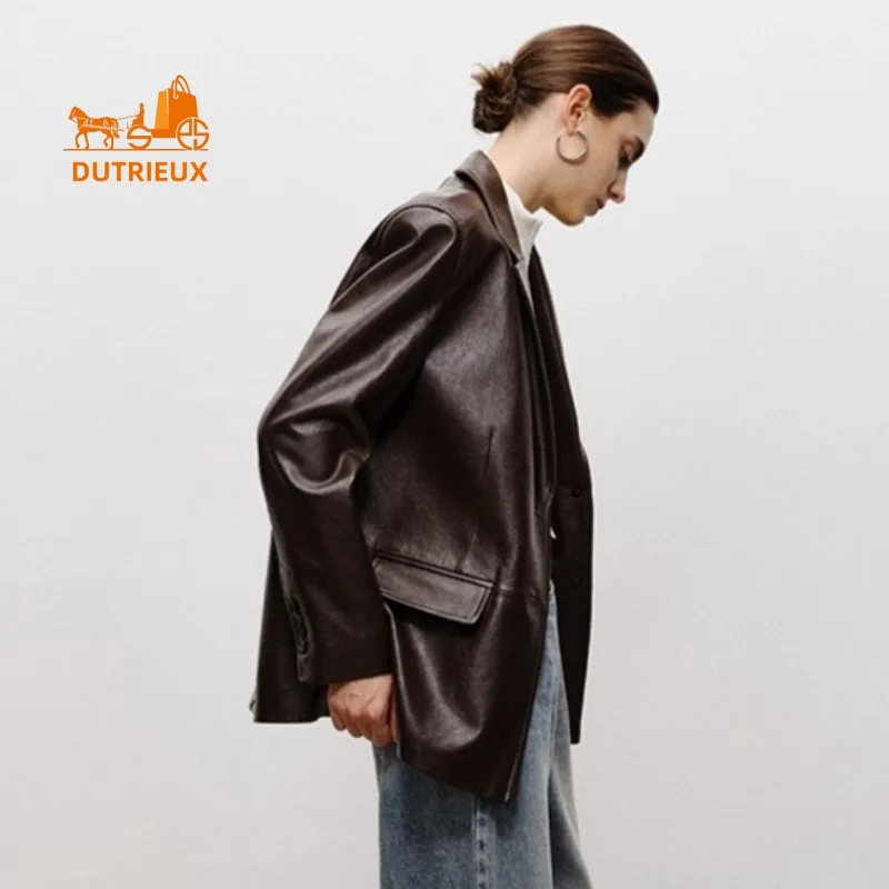 Winter-Damenanzugjacke aus lockerem Leder mit leicht breiter Schulterpartie, 100 % echtes Schaffell, stimmungsvoller, schlichter, klassischer Ledermantel