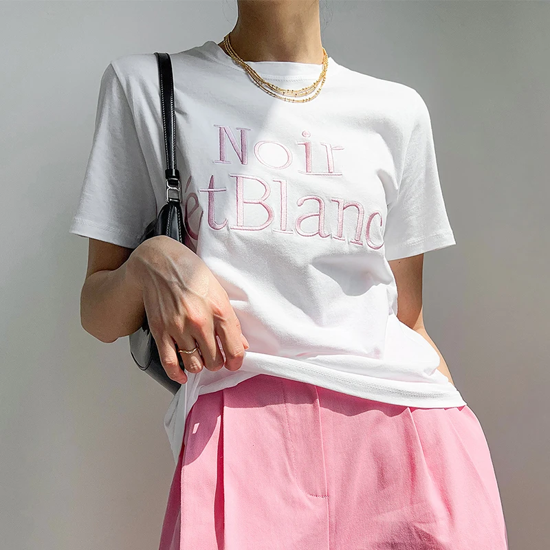 تي شيرت صيفي أنيق جديد برقبة دائرية مطرز بتصميم حروف فضفاضة غير رسمية بأكمام قصيرة تي شيرت علوي عصري متعدد الاستخدامات على ال...