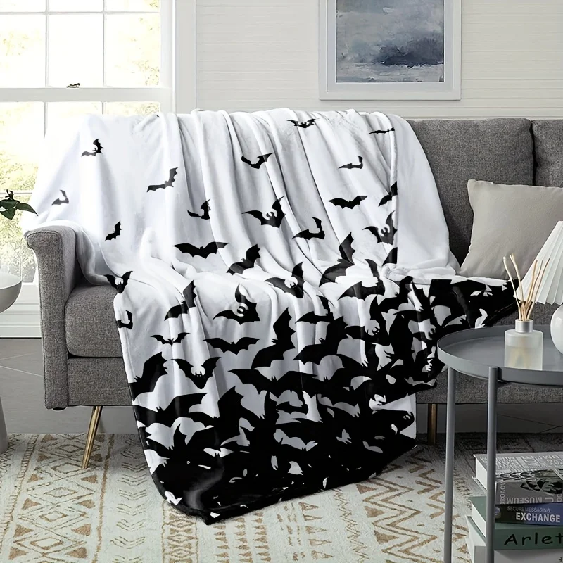 1pc Halloween Bat Pattern Flannel Blanket, Gift Blanket for Family and Friends, Nap Blanket, Throw Blanket, Multi-Purpose Blanke
