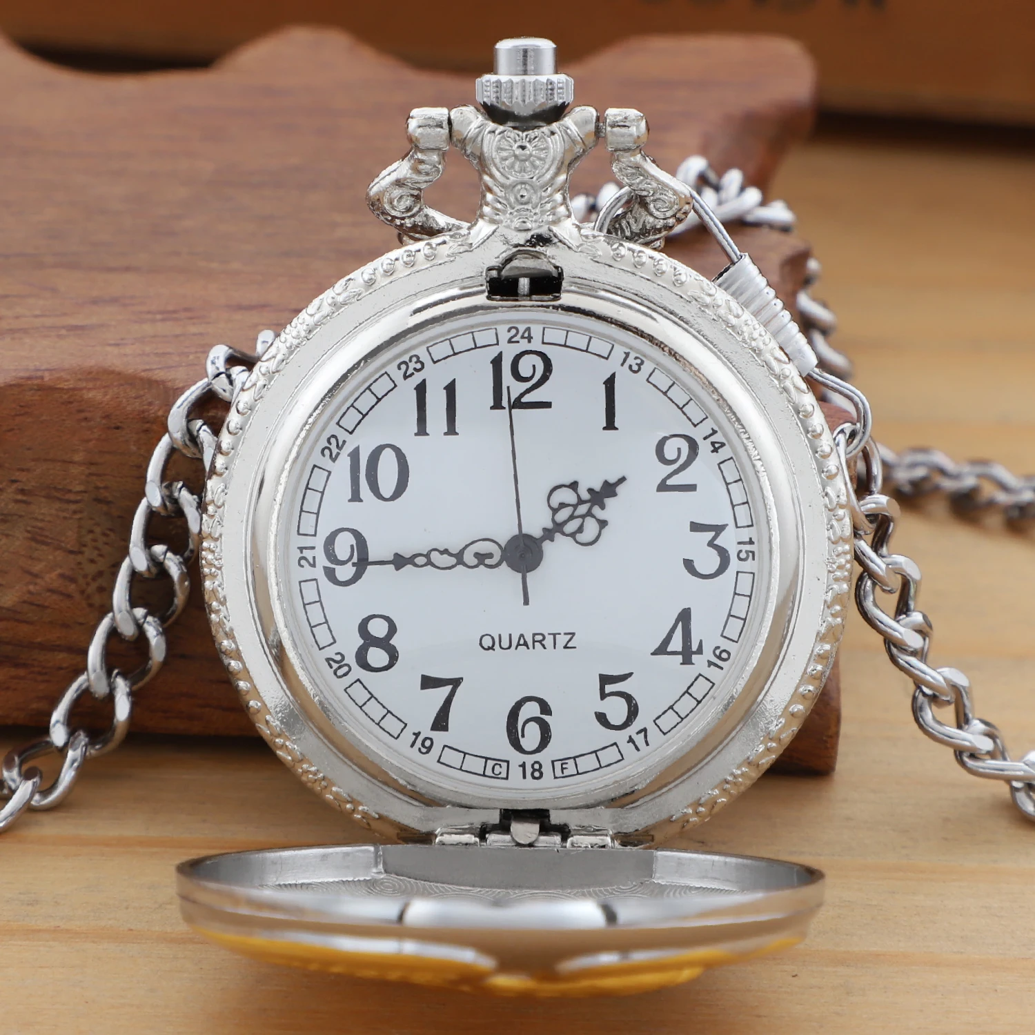 Silver Golden Eagle Design Luxury Quartz Pocket Watch Steampunk Antique Men Women Pendant Chain Clock with Chain Gifts