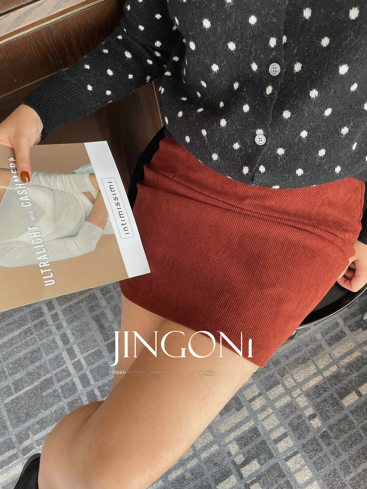 

High Waist Corduroy ort Skirt Women's Angora Red Wrap Body Slim A-Line Skirt Trendy Autumn Winter New Sle JINGONI