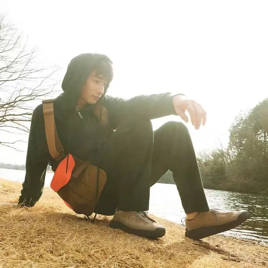 

Professional Men's and Women's Trail Running Shoes Couple's Anti-Slip Walking Sneakers Unisex Outdoor Sports Shoes