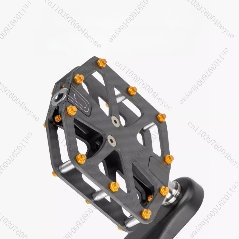 

Ultra-light and ultra-moisturizing carbon fiber bicycle pedal, alloy mountain bike road pedal