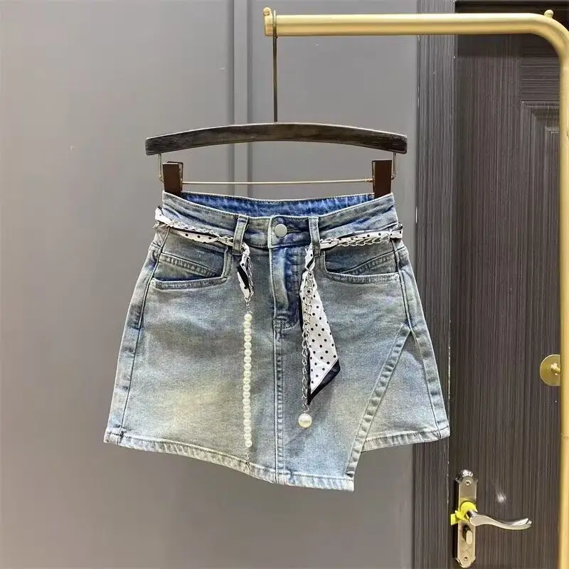 

Летняя джинсовая юбка, женская новинка 2025 года, с высокой талией и универсальные антилегкие шорты со словом А, юбка, джинсовые короткие джинсовые шорты, женские шорты
