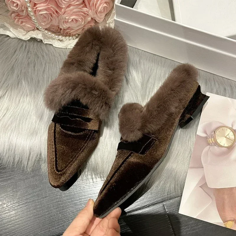 

Fur Women Flats Cotton Boots Pointed Toe Suede Warm Shoes Designer Snow Boots Short Plush Walking Sexy Lady Shoes