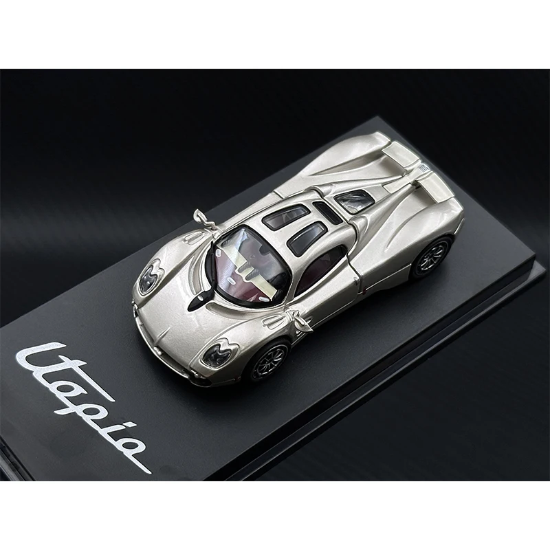 CM 1:64 Utopia Champagne Gold Magnetic Detachable Hood Diecast Car Model