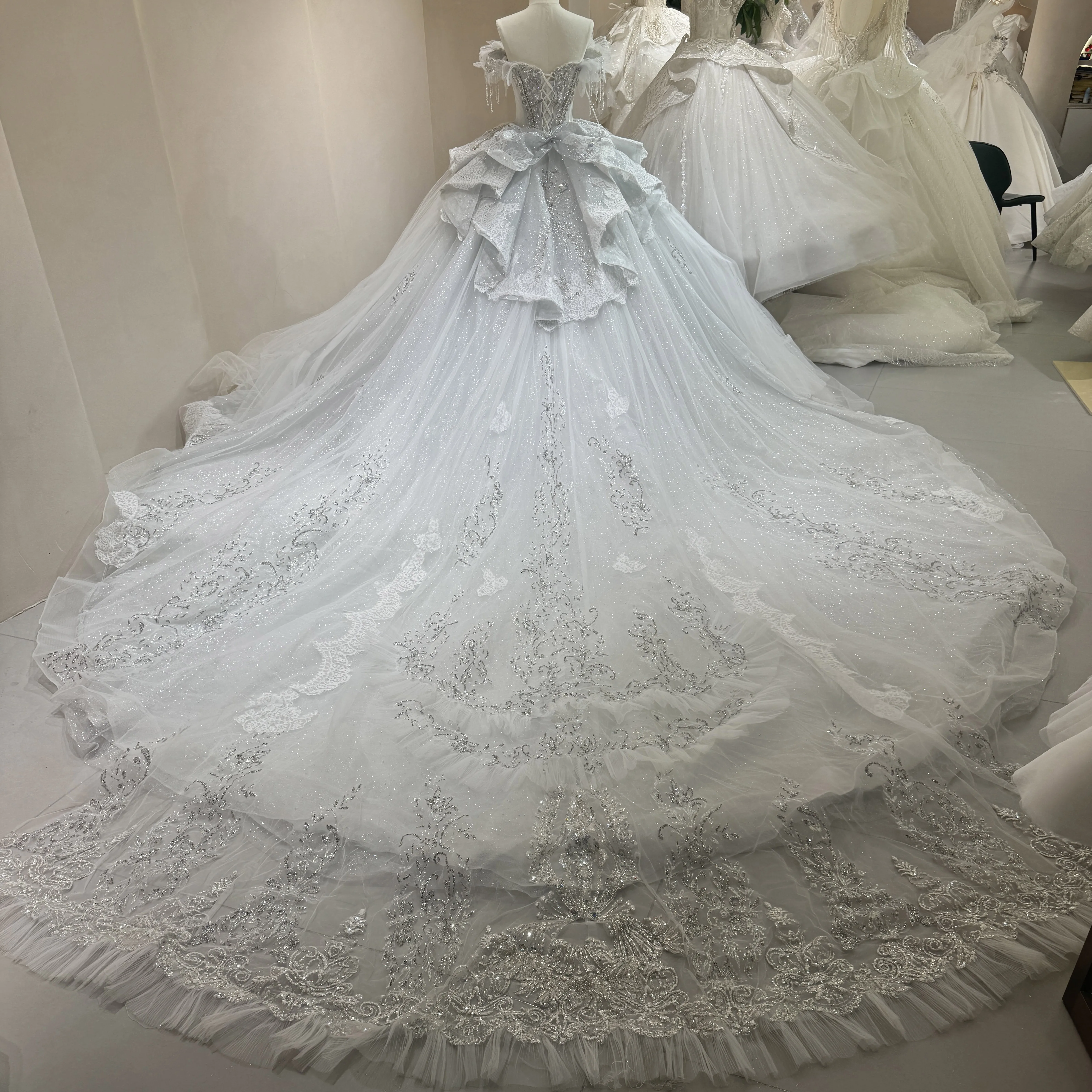 Luxurious Wedding Dress Off Shoulder Wedding Gown Dress with Beading Lace Embellishments Bridal Dress Nigeria Wedding Dress image 2