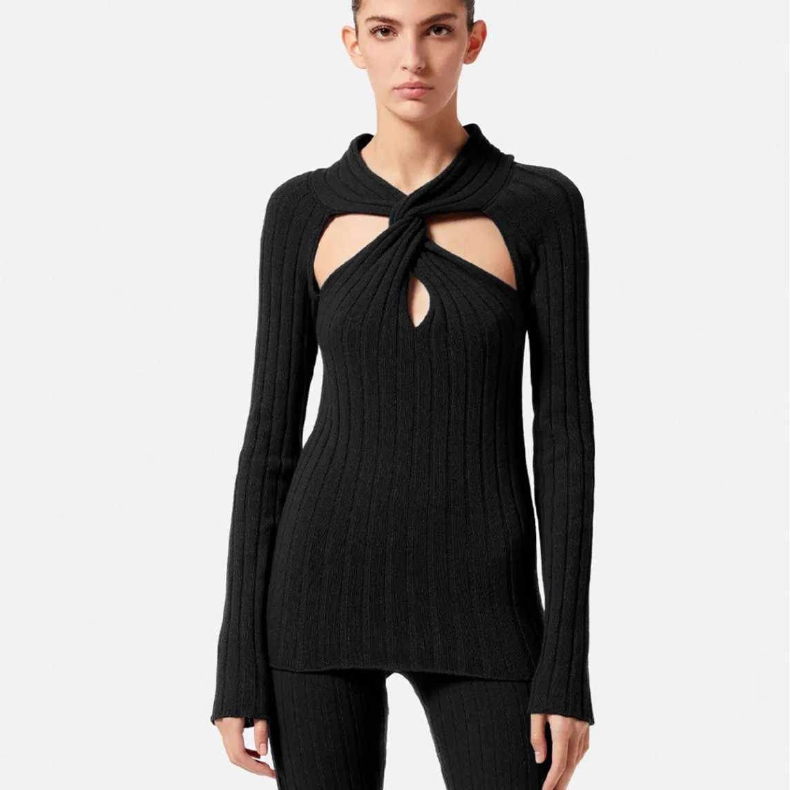 

Ladies' Spring Hot Girl Slim Fit Long Sleeved Knit Top Black Hollow Cross with Twisted Rope off Shoulder Top