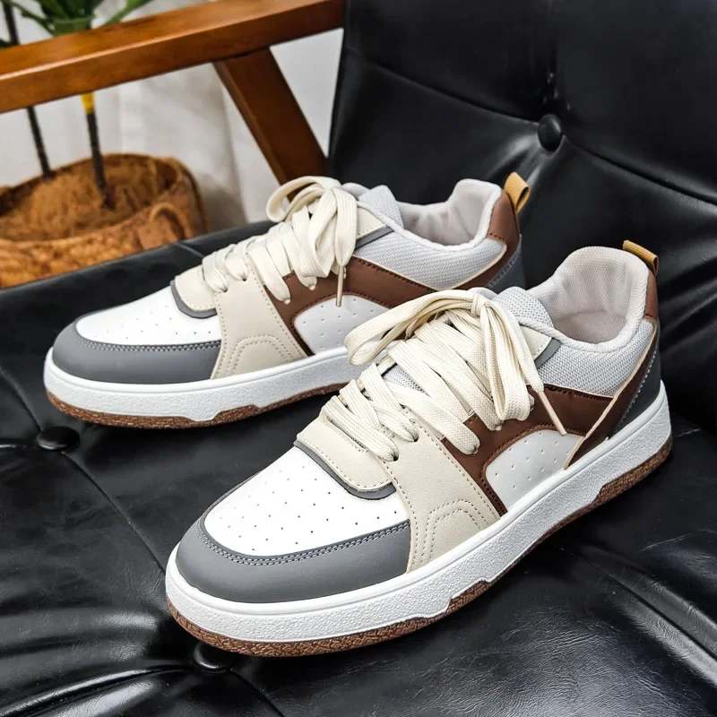 خريف جديد الرجال أحذية رسمية أحذية رياضية كاجوال تنفس سطح جلد الشباب العصرية تنوعا سميكة القاع أحذية رجالي بيضاء #1