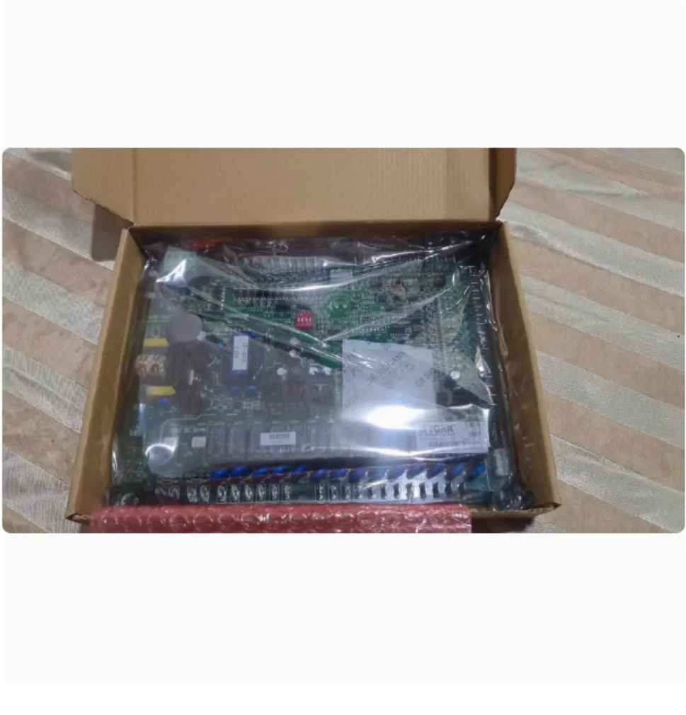 

New York air conditioning screw air-cooled chiller 359997 control motherboard 024W33789-802