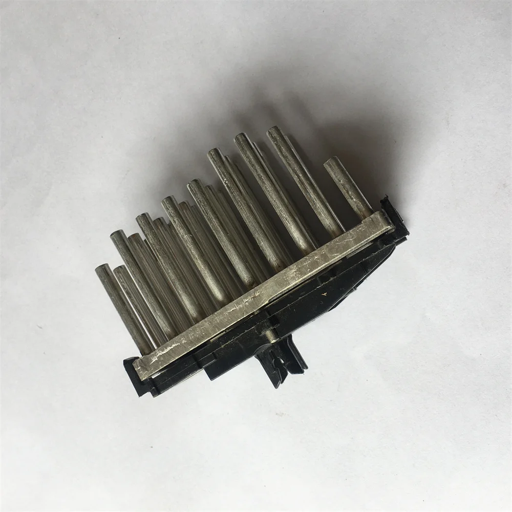 

Оригинальный фонарь дневного света для Audi i A4L A4 S4 B8 8K A5 2013- P121260 6NHM 0000