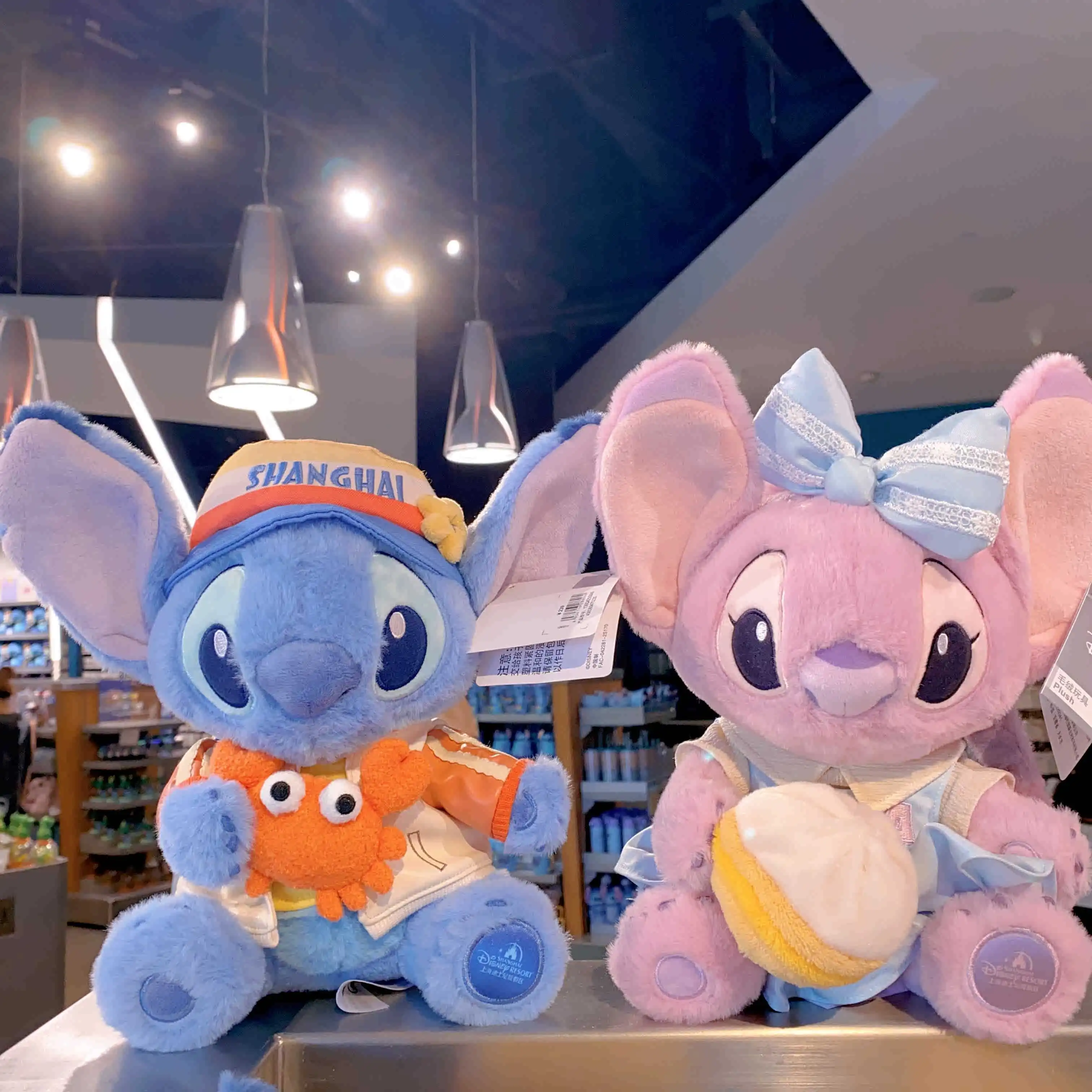 

Shanghai Disneyland Original Stitch and Angel Roaming Shanghai Plush Toys - Children's Festival Gift
