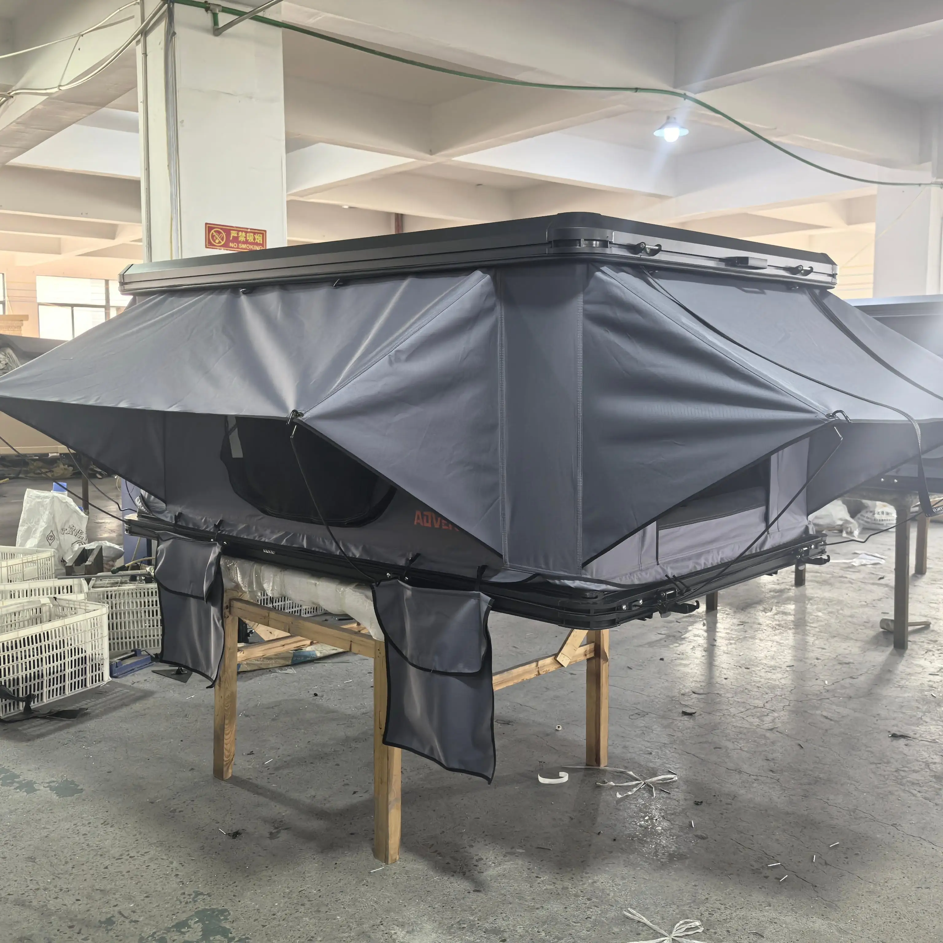 

Camping outdoor car aluminum hard shell roof tent