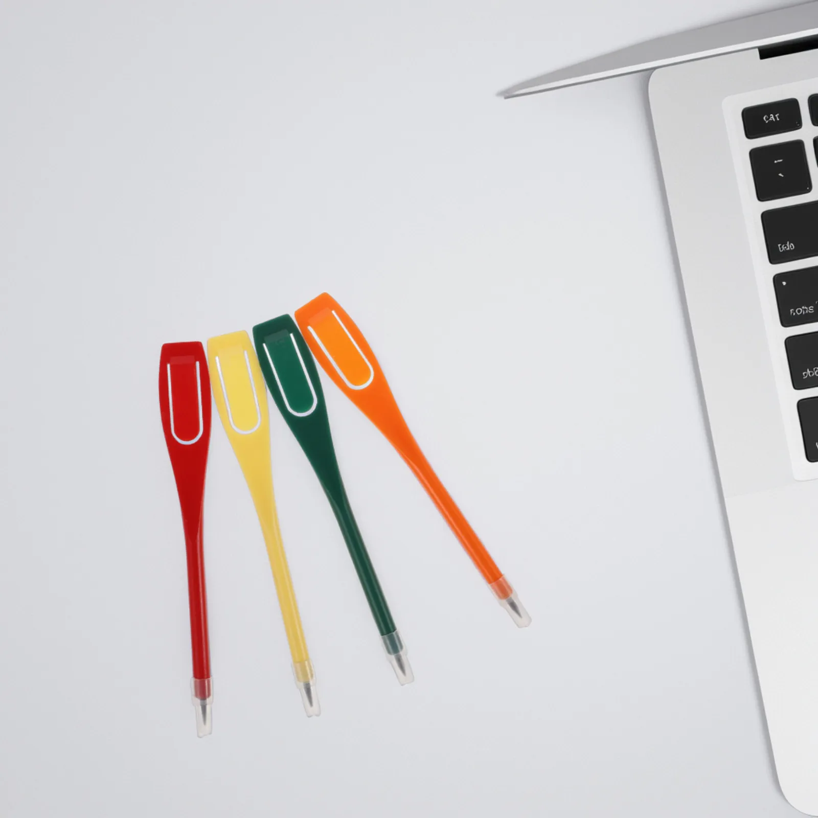 

Набор из 20 пластиковых карандашей для гольфа с клипсой, точные мини-карандаши для маркировки и записи результатов, для клубов, легко чистятся