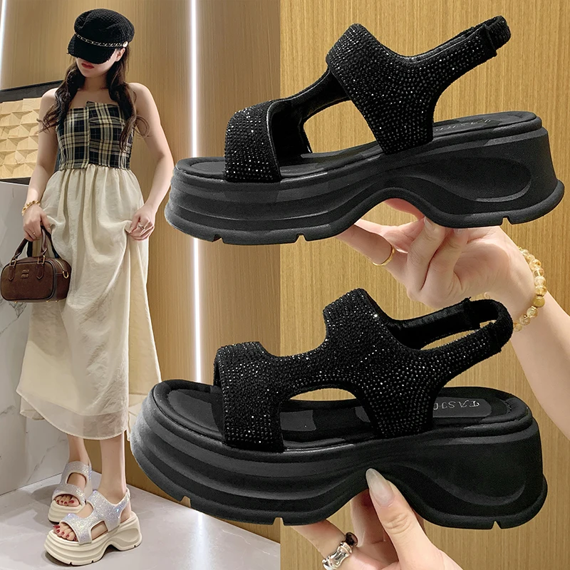 

2025 New Luxury Women's Fashionable and elegant Sandals Summer Versatile Beach Sandals Fashion Versatile Casual Shoes