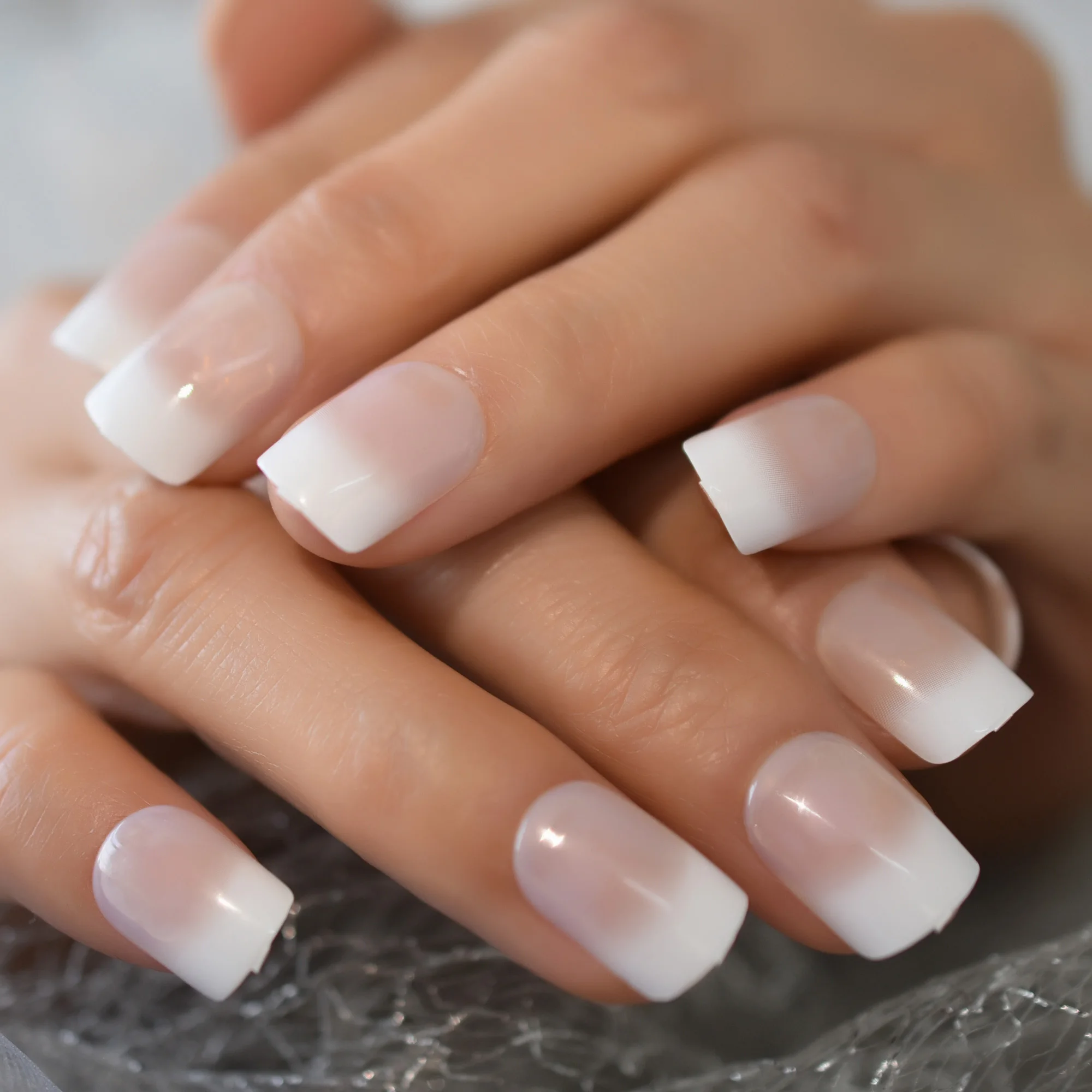 Fench Manicure 24 Pcs Press On Nail Tips Short Squoval Fingernails Reusable False Nails For Daily Wear Gradient Nail Tips Classy