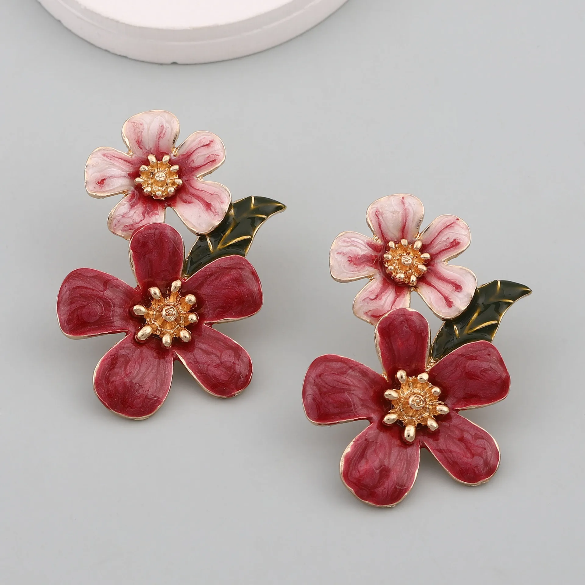 Pendientes con colgante de flor para mujer, aretes de pétalos de flor de aceite de goteo colorido, joyería informal para fiesta, regalo para niña