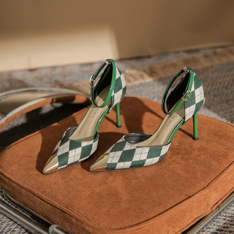 

Bloomsteps [Sheepskin] Женские туфли на высоком каблуке с острым носком, металлические цветные блоки на тонком каблуке, одинарный ремешок, туфли-лодочки с полым дизайном