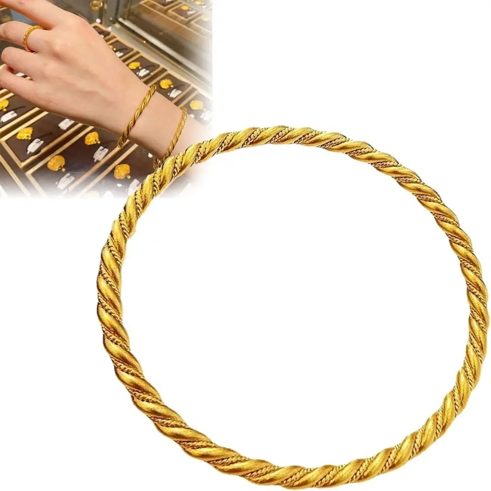 Presente criativo pulseira de torção de cobre elegante pulseira de ouro personalizada acessórios de joias simples