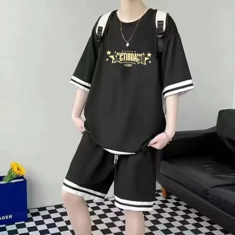 

Summer Casual Striped ort Sve T-irt Set for Men Loose Fit Spor Two-Piece Outfit with Color Blo Design And Five-Qua...