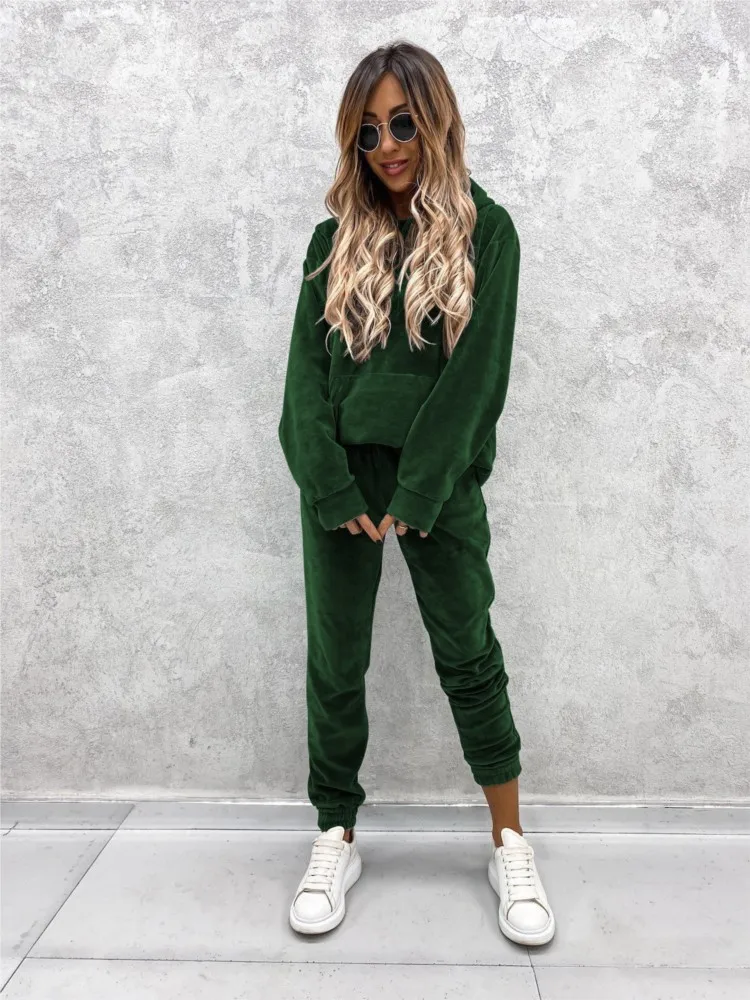 

Autumn Winter New Velvet Tracksuit Loose Set Elegant Soft Pocket Pullover Top Sweatsuit Pants Suit Casual Solid Two Piece Set