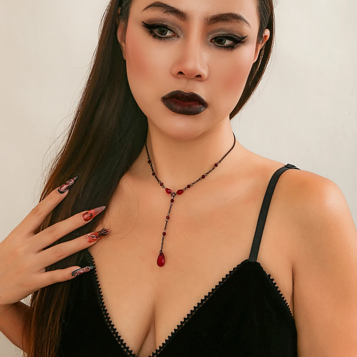 Goth Black Water Drop Crystal Chest Chain Necklace for Women Collares Vintage Sexy Link Choker Y2K Halloween Jewelry Accessories