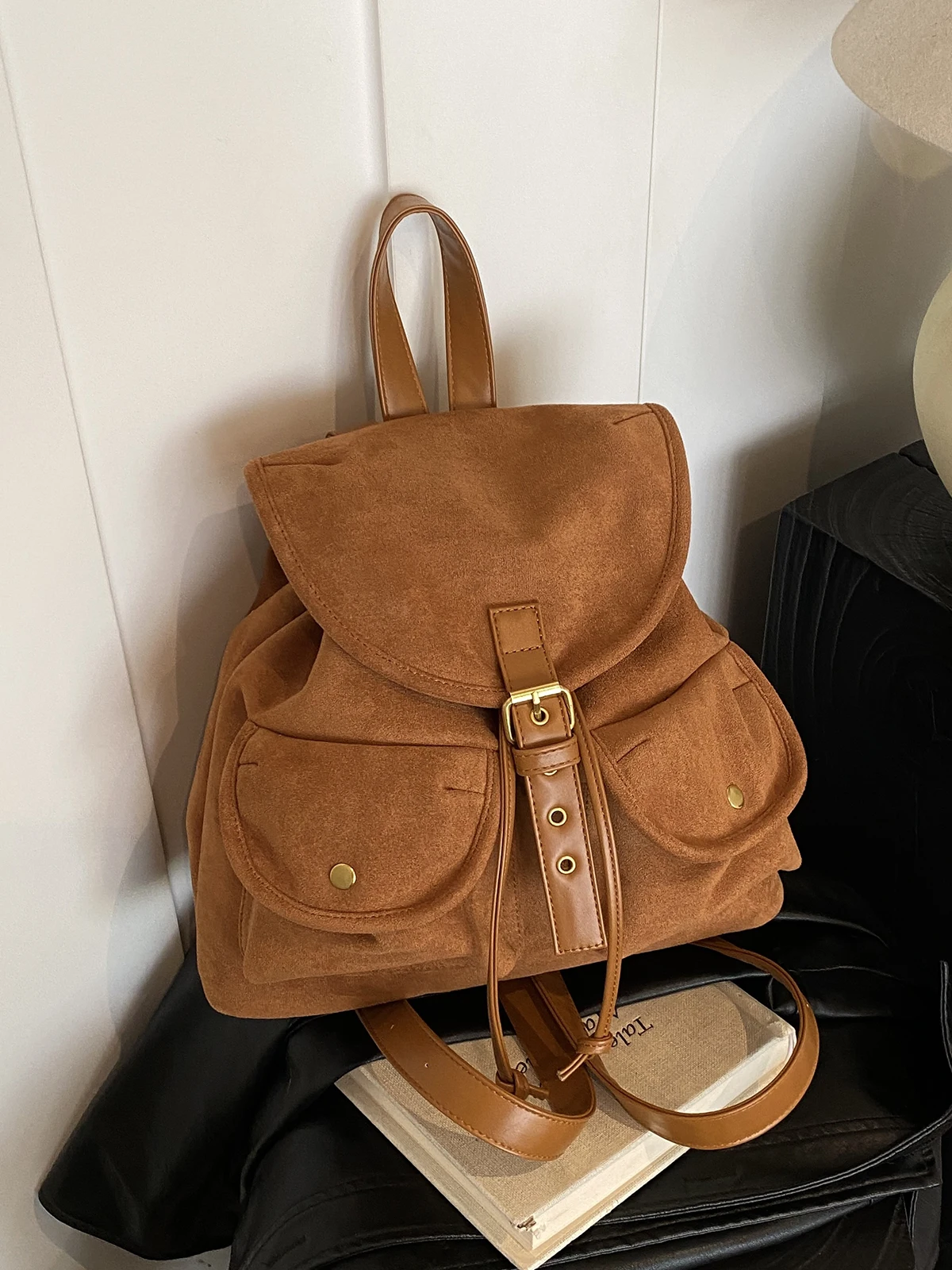 

Retro Suede Women's Bapa Large Capaci Commuter Bag Soft Handle Decorative Stitching Daily Use Lightweight Waterproof