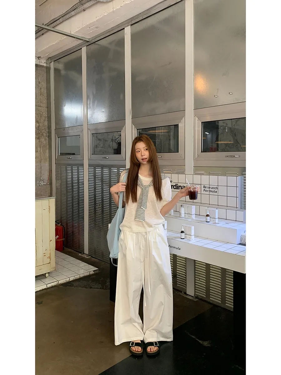 

Красная футболка Celebri ort Sve, женская новинка, лето 20225, дизайн с овальными плечами, белый корейский топ, повседневный, удобный, свободный крой