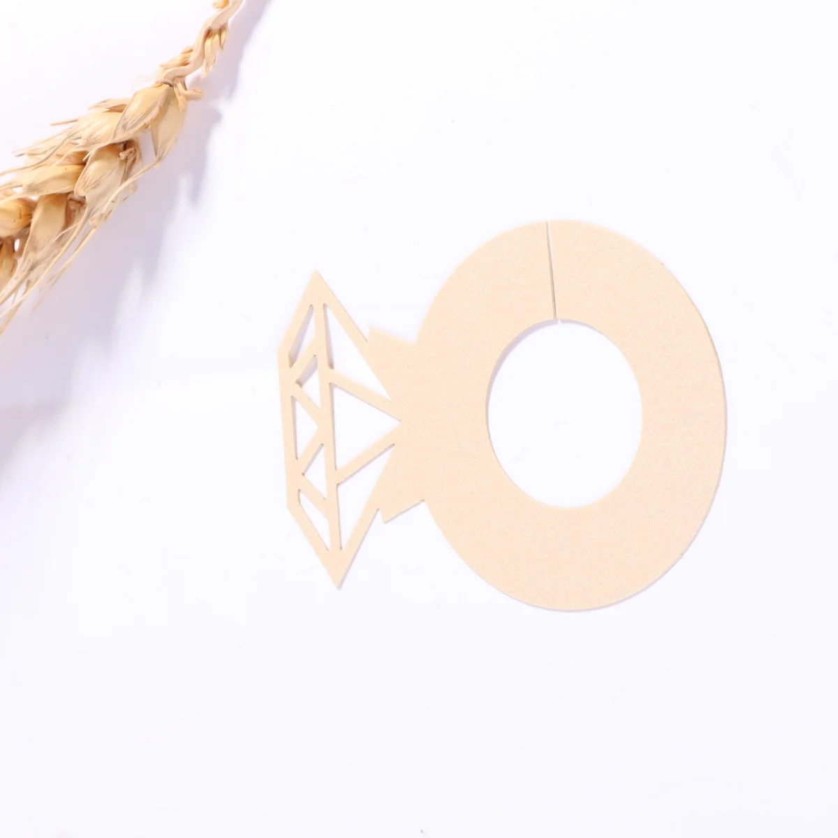 

24Pcs Wine Glass Decoration Cards Beige Diamond Design Party Drink Tags Creative Cup Markers Festival Wine Cup Card