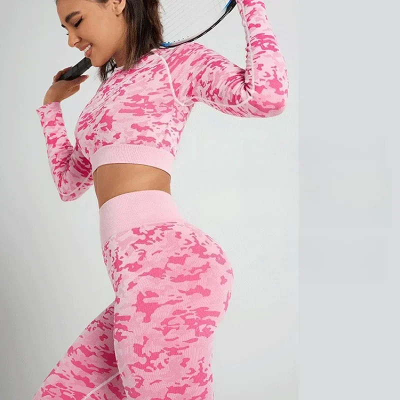 여성 요가 긴팔 섹시 카모플라쥬 자카드 피트니스 슈트 심리스 피치힙 슈트 세트 플러스 사이즈 스포츠 슈트 투피스 세트