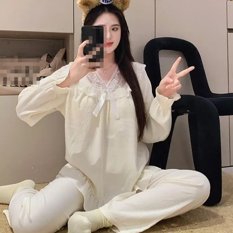 Women's Lace V-Neck Pullover Long Sleeved Long Pant Home Suit Set for Girls In Spring Autumn New Pajamas for Women Two-Piece Set
