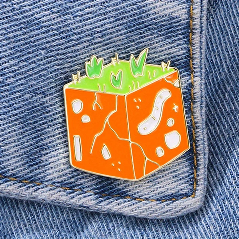 Interesting Game Geometry Brooch Cute Block Backpack Buckle Pins Badge