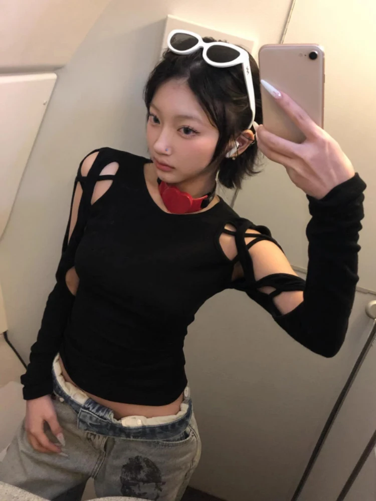 Ropa de calle de primavera, Tops recortados negros para mujer, camisetas Harajuku caladas Vintage 2025, camisetas Grunge ajustadas sexis estéticas Y2k