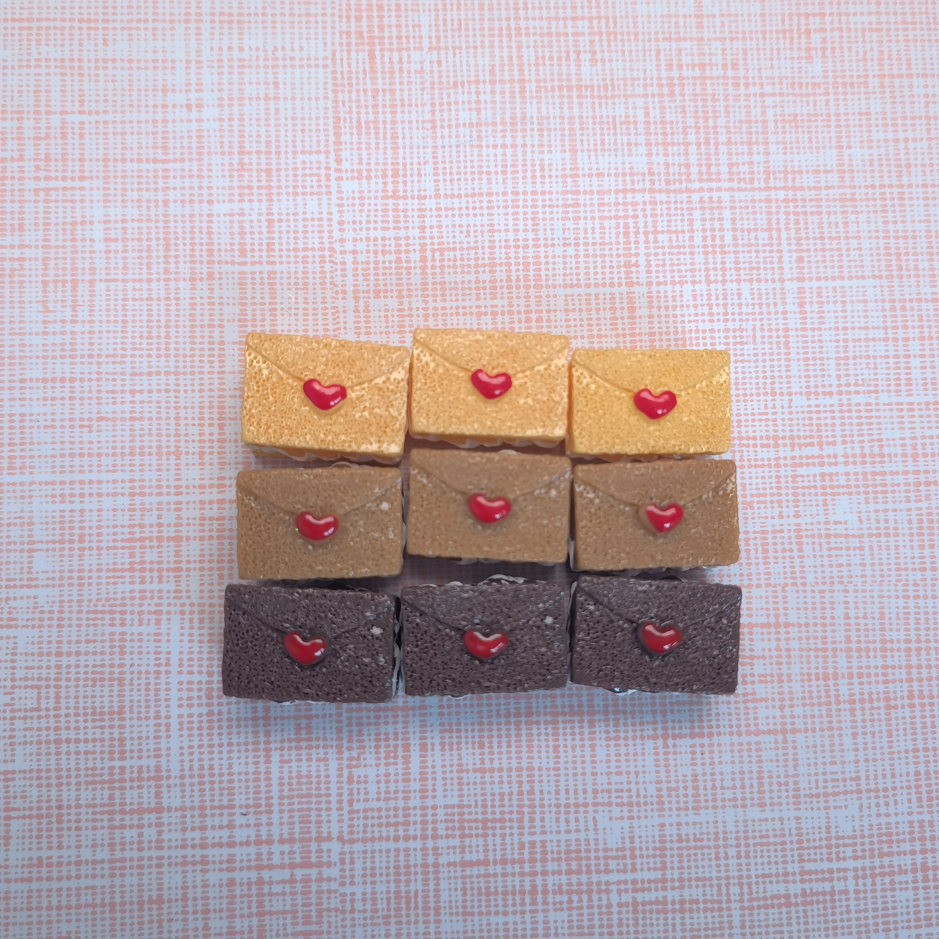 Miniature Heart-shaped Filled Cake Simulation Food For Doll house Accessories Scrapbooking Phone Decoration