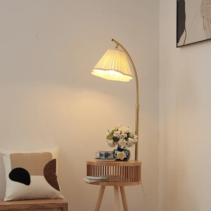 Floor lamp