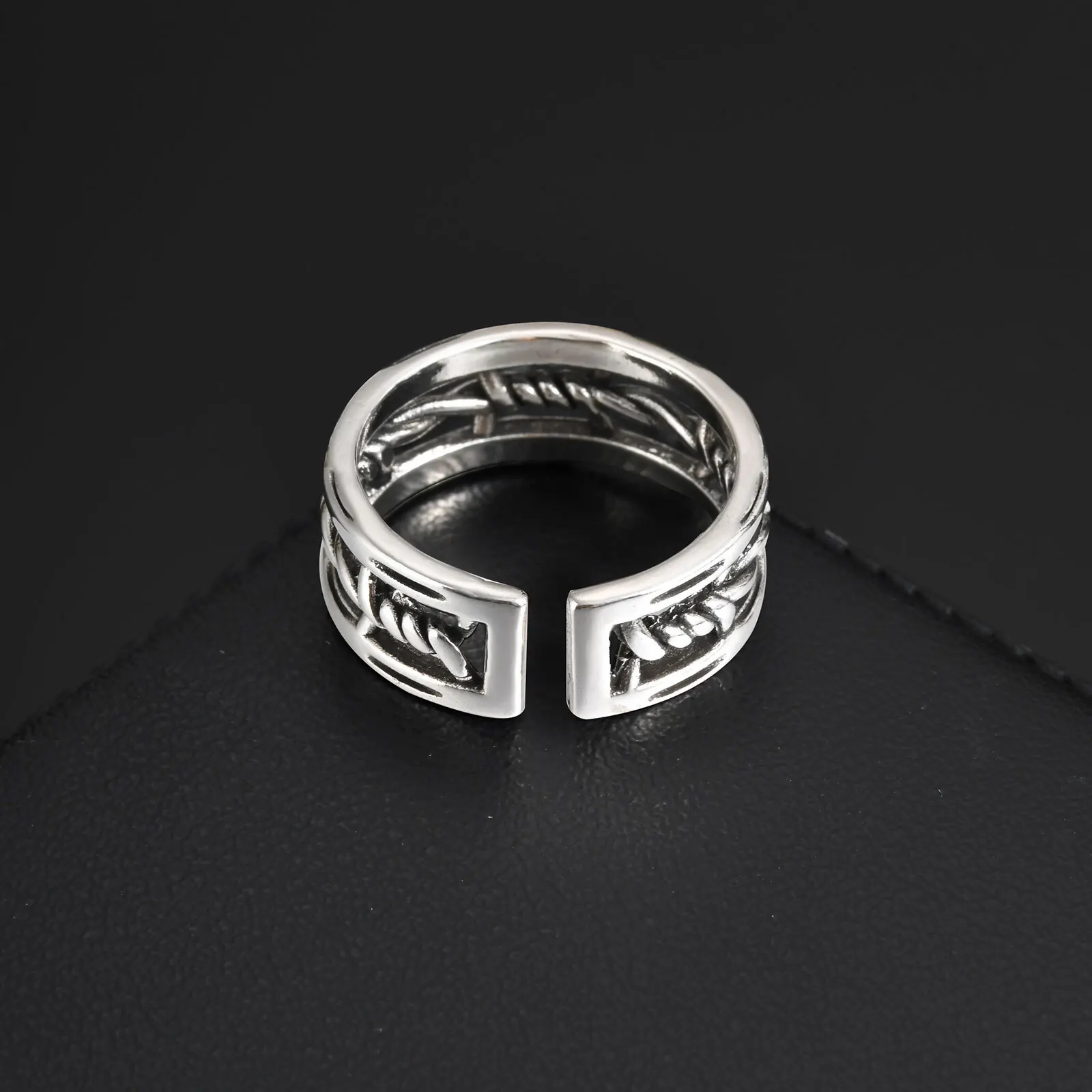 Vnox Gothic Thorn Rings for Men Boys, Twisted Metal Hollow Out