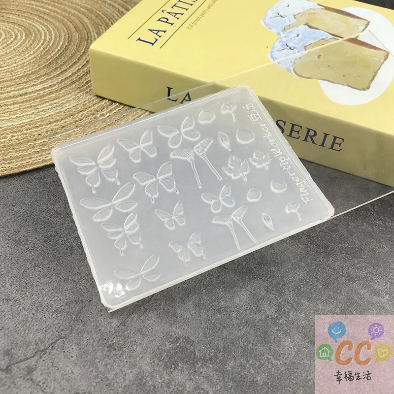 Forma Silikonowa 3D Motyl Wysoka Przezroczystość Dekoracja Paznokci DIY Szablon Silikonowy do Paznokci