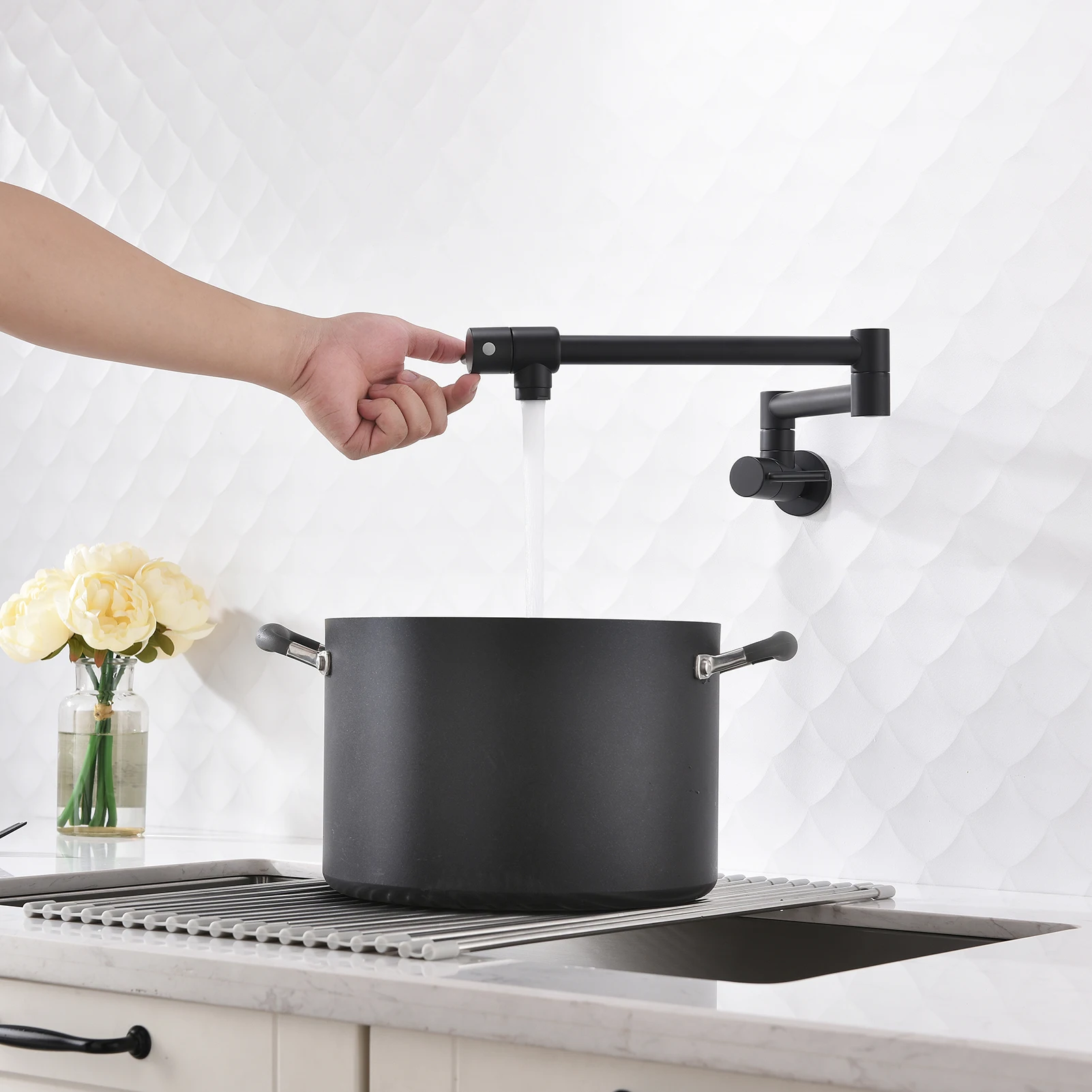 وعاء تصفية صنبور المياه النحاس للطي صنبور المطبخ 1/2 "NPT جدار جبل صنبور الماء البارد مقبضين صنابير المياه السوداء دائم